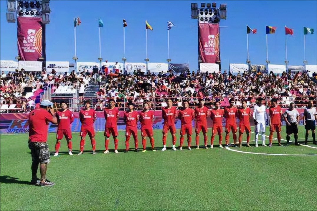 国足任意球绝杀法国,02年世界杯国足打门瞬间回放