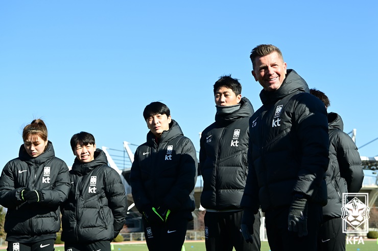 女足亚洲杯女足战韩足战况直播,韩媒报道韩国女足