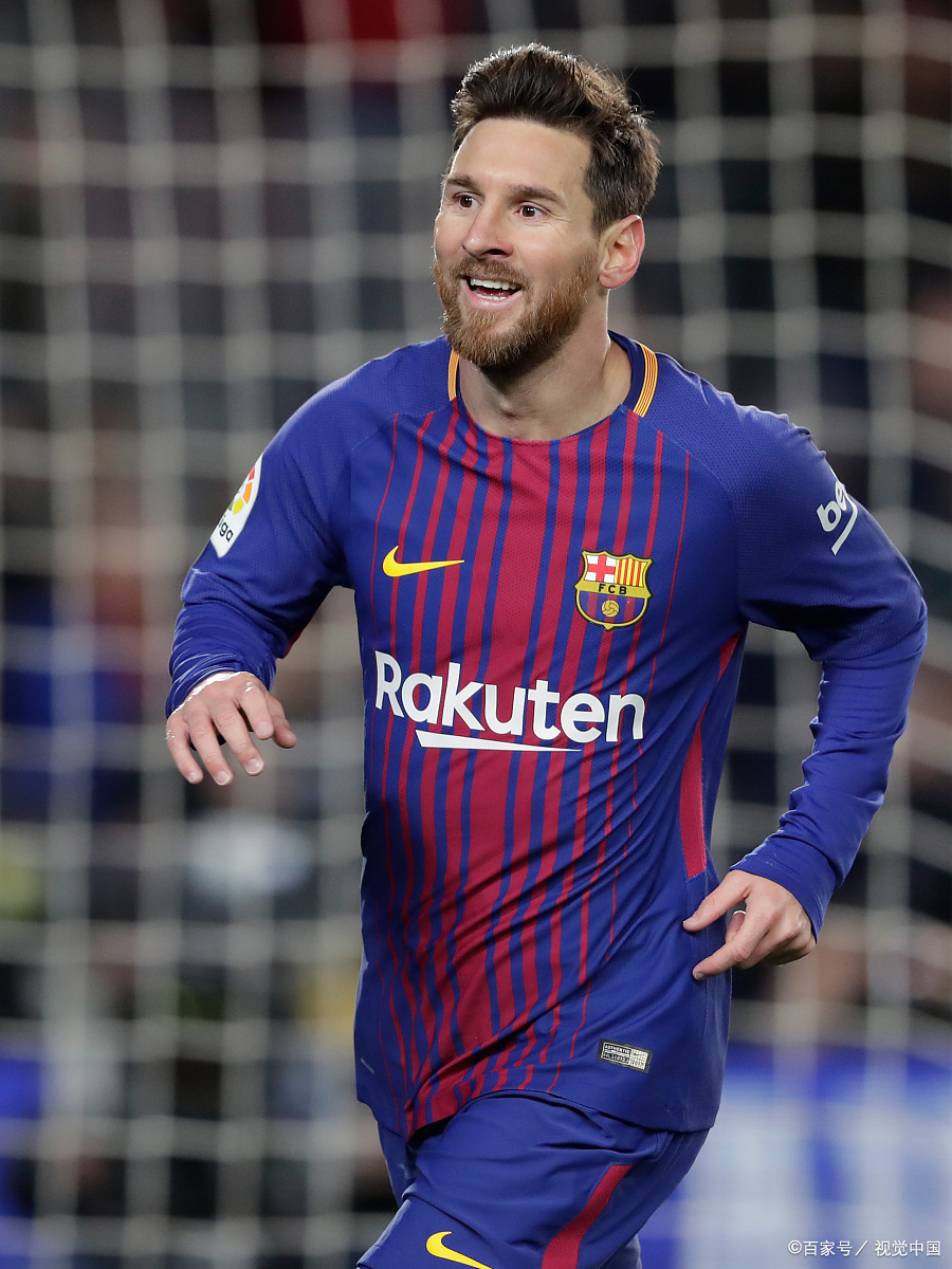 梅西和c罗的足球争霸,梅西和c罗球场相遇