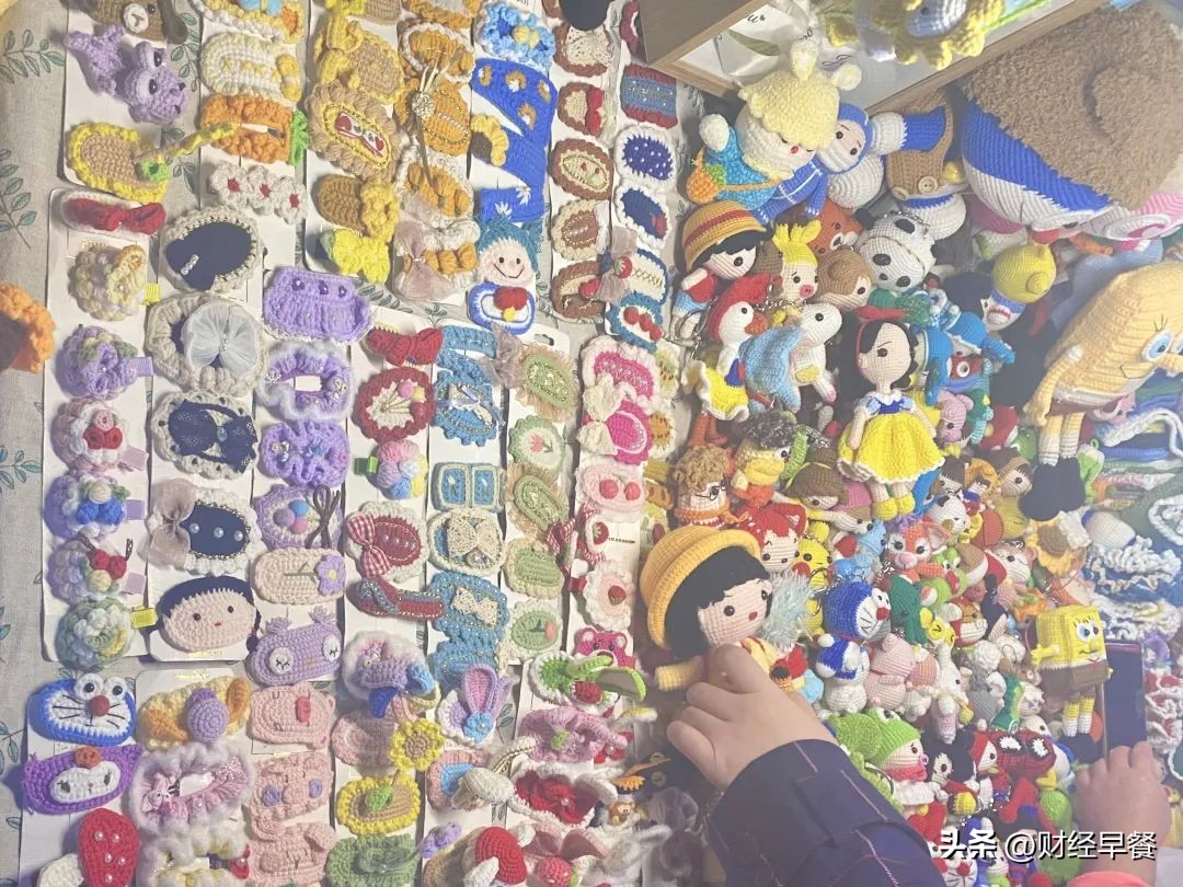 年轻人的仰卧起坐,正常年轻人仰卧起坐