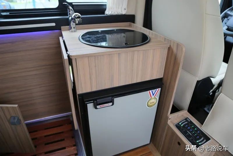 依维柯欧胜自改露营车,依维柯欧胜改露营车