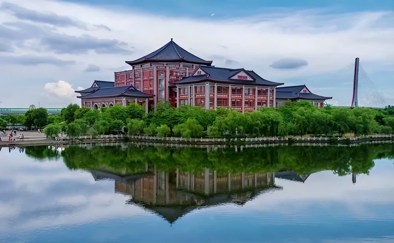 走出11位诺奖得主、3名英国首相！南方医科大学“牵手”世界名校，再出大招