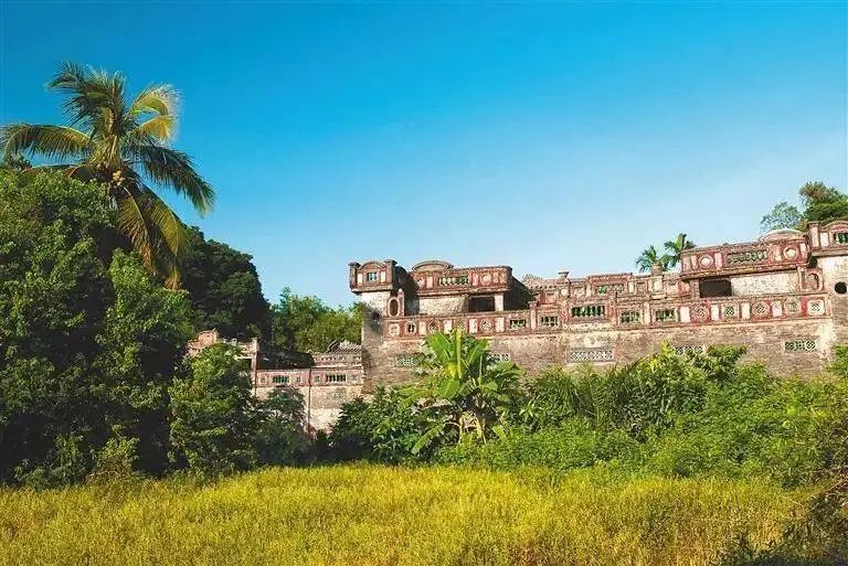 海南晴天的沙滩,海南阳光下的海