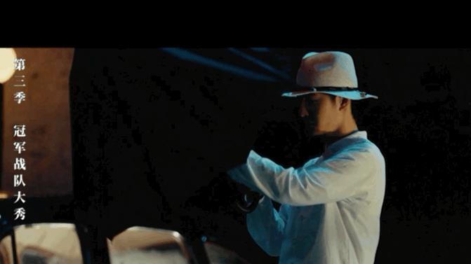 王一博回眸杀蓝湛,王一博跳舞杀马特