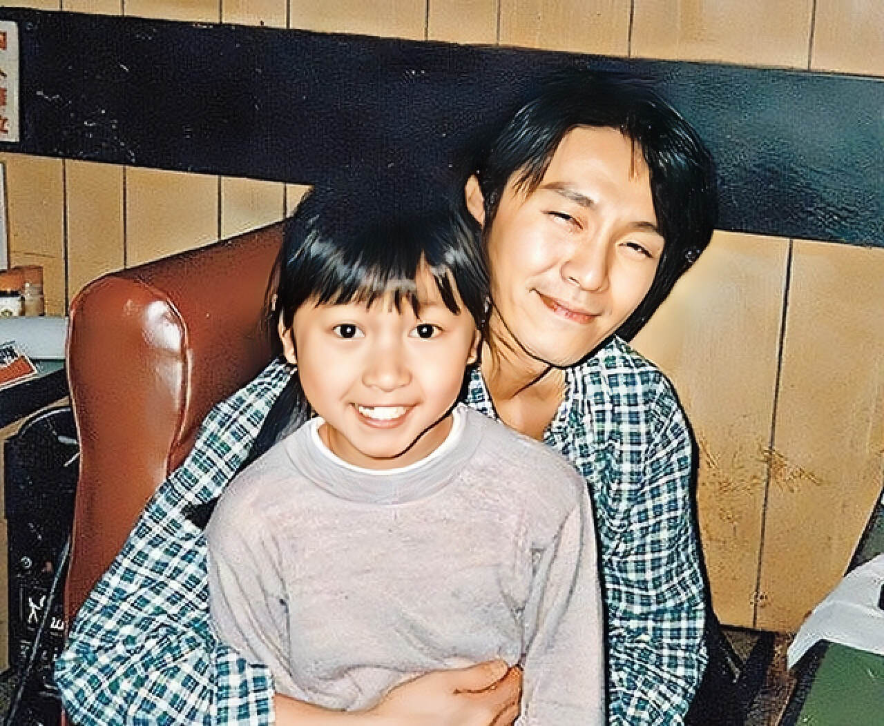 恭喜！TVB知名童星被求婚成功即将结婚，因天生脊柱侧弯害怕怀孕