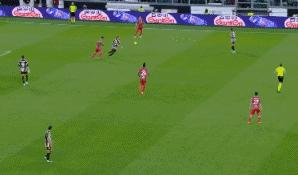 博格巴伤退曼联,博格巴坦承正度过最艰难时期