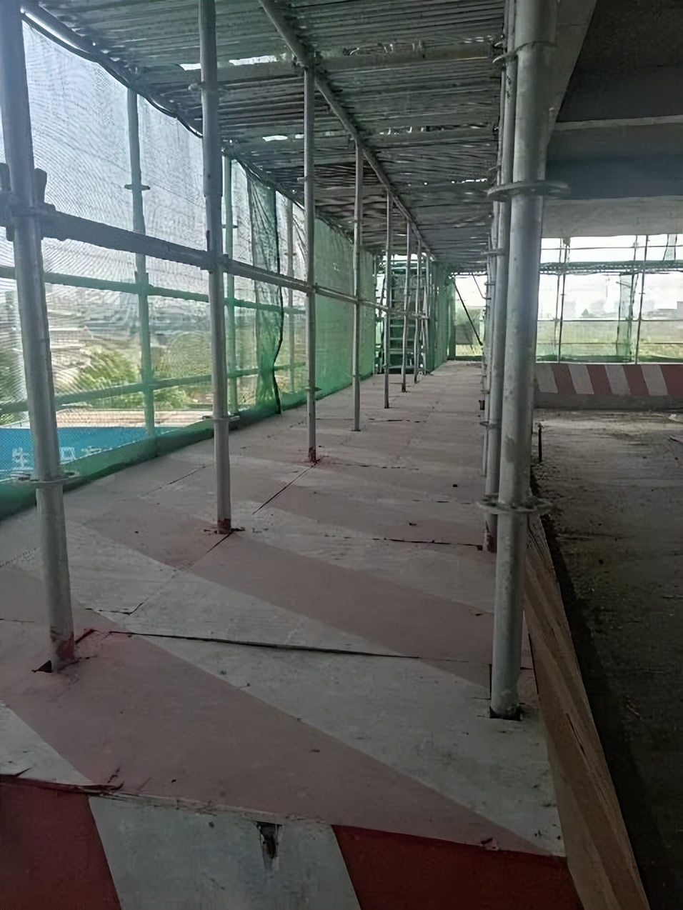 脚手架工程隐患识别图集,脚手架工程安全隐患图片讲解