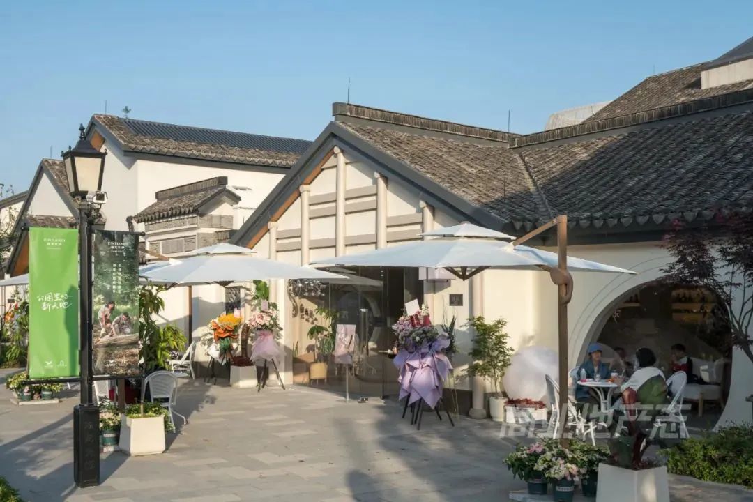 CRR百图斩｜公园里的新天地：上海蟠龙天地