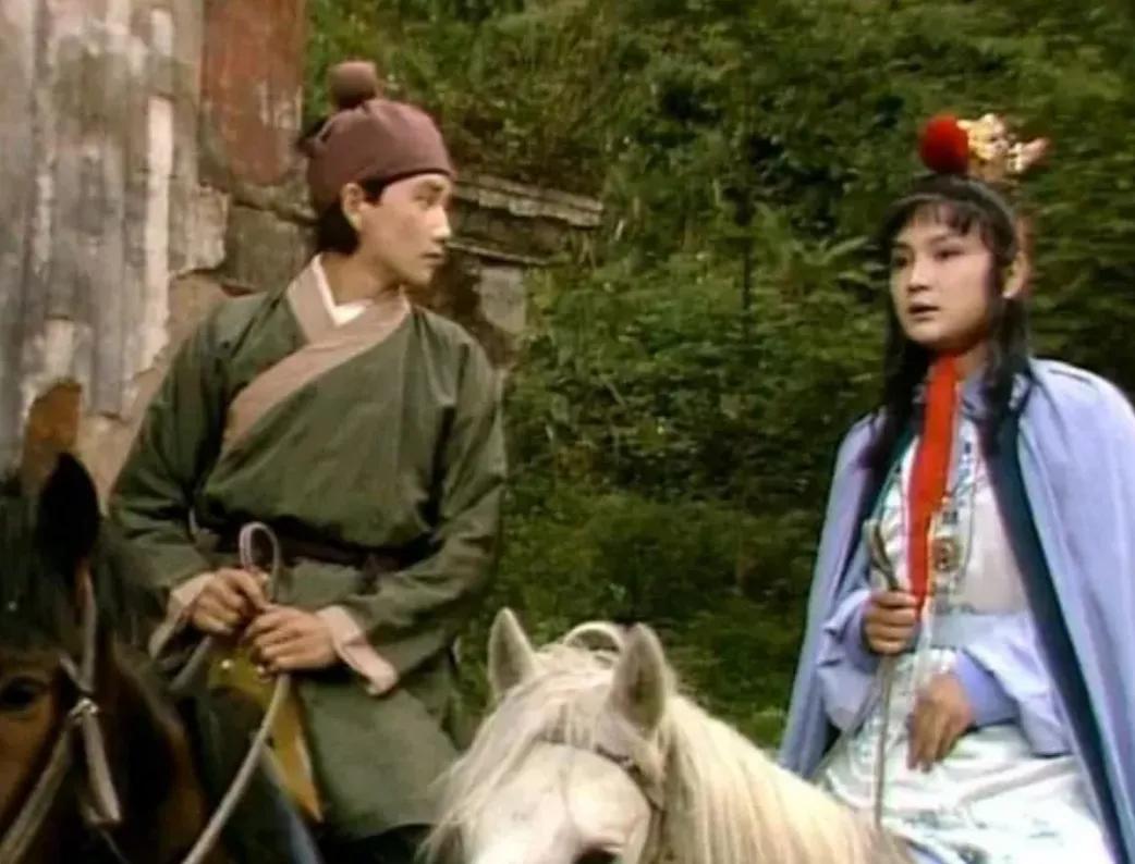 红楼梦第43回宝玉去水仙庵干什么,宝玉在水仙庵里给谁烧香