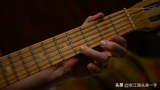 saga吉他公认手感最好入门吉他,吉他saga是什么牌子