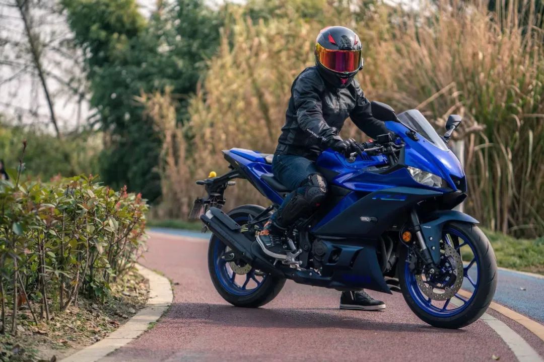 雅马哈yzf-r25测评老款,雅马哈推荐yzf-r6