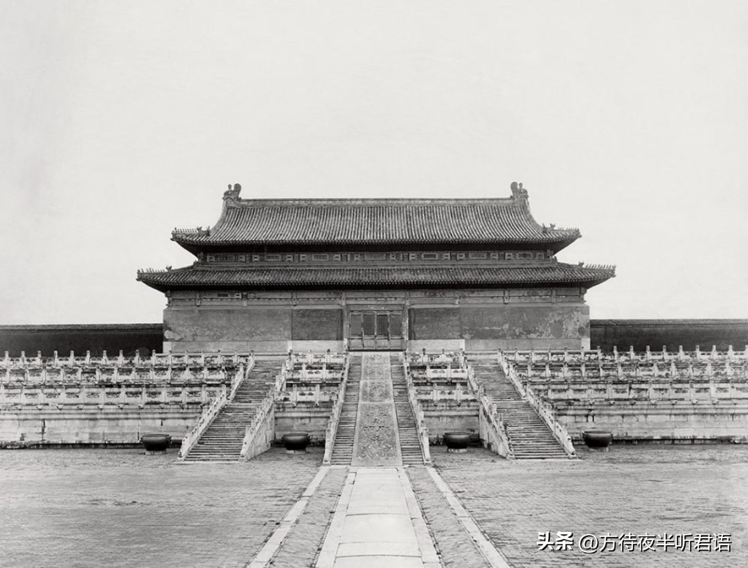 老照片90年代的故宫 (故宫老照片光影百年)