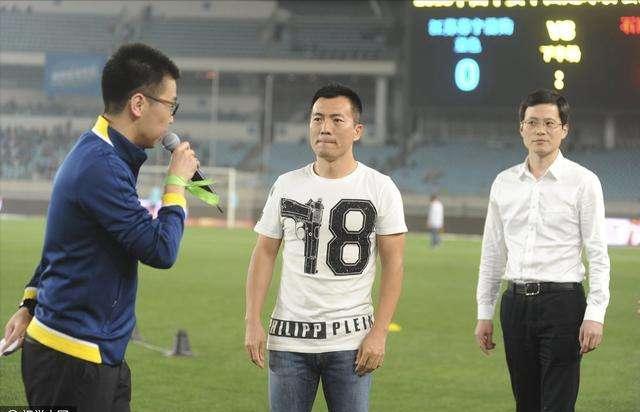 黄健翔谈国足晋级18强,国足吐槽大会黄健翔