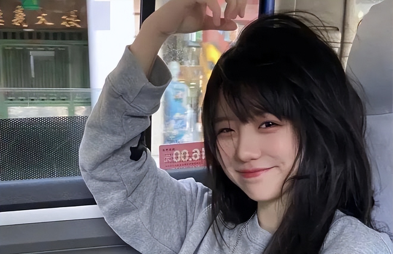 已婚女人收了很多已婚男人的礼物,已婚女人收别的男人的礼物