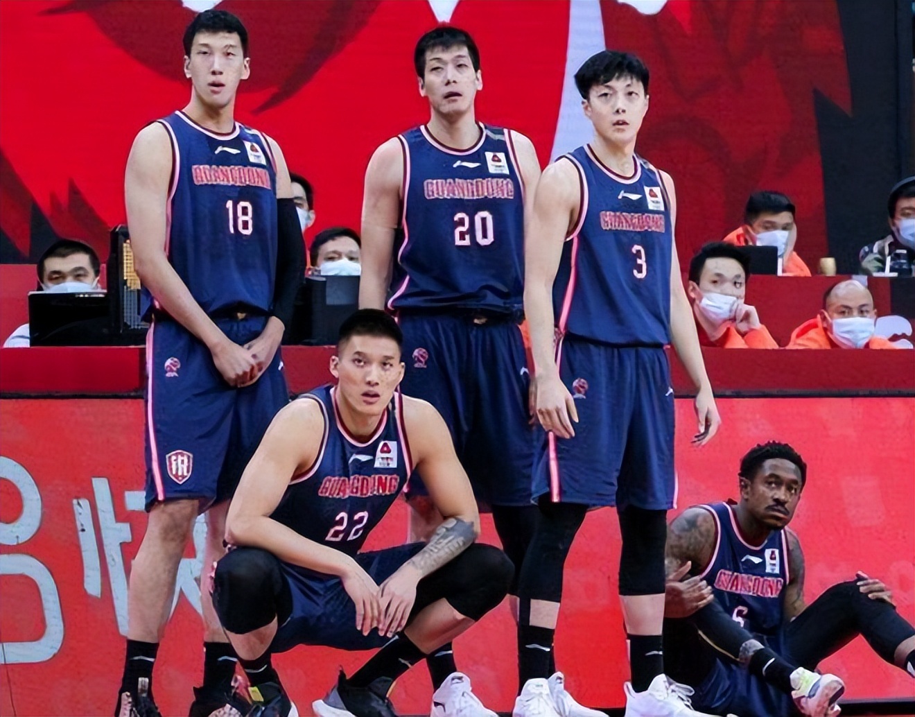 广东宏远官宣新赛季17人大名单！7位强援加盟，全新阵容让人期待