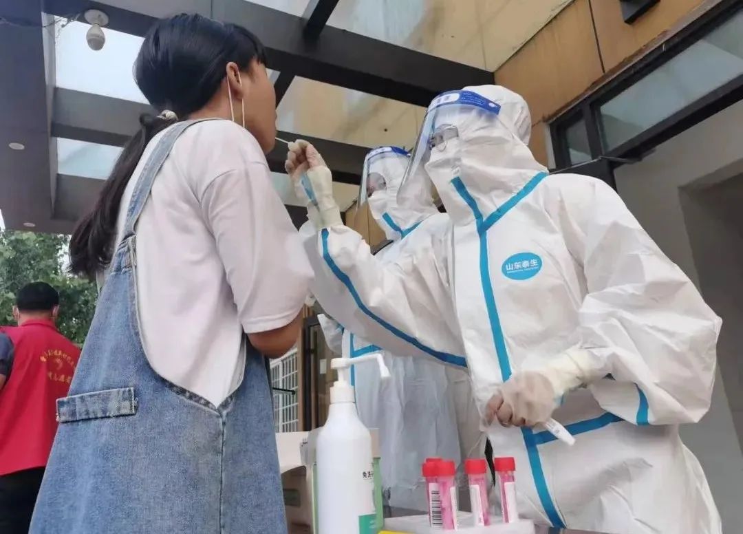 勇担使命映初心战“疫”一线*党**旗红—曹县各级*党**组织和广大*党**员积极参与疫情防控工作综述