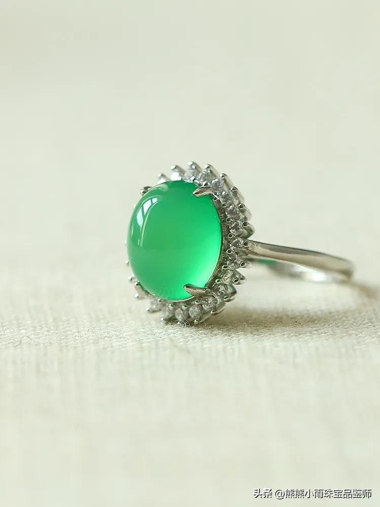 我们买到的戒指是真是假,网上买的戒指没有钢印是正品吗