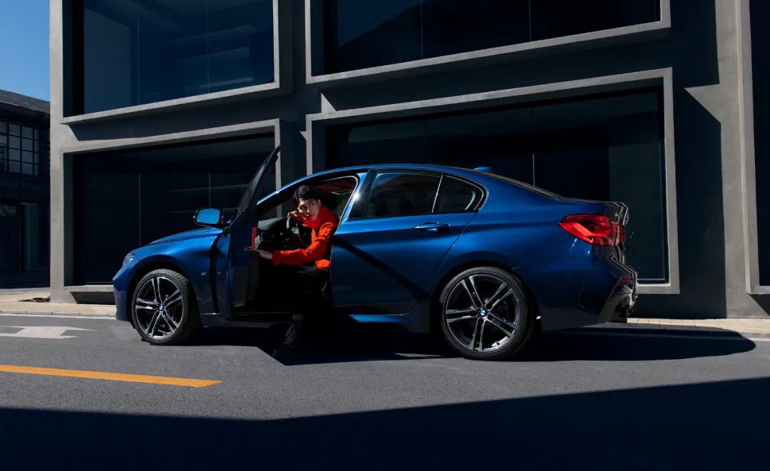 宝马x2和宝马1系对比,宝马1系和宝马x2的区别