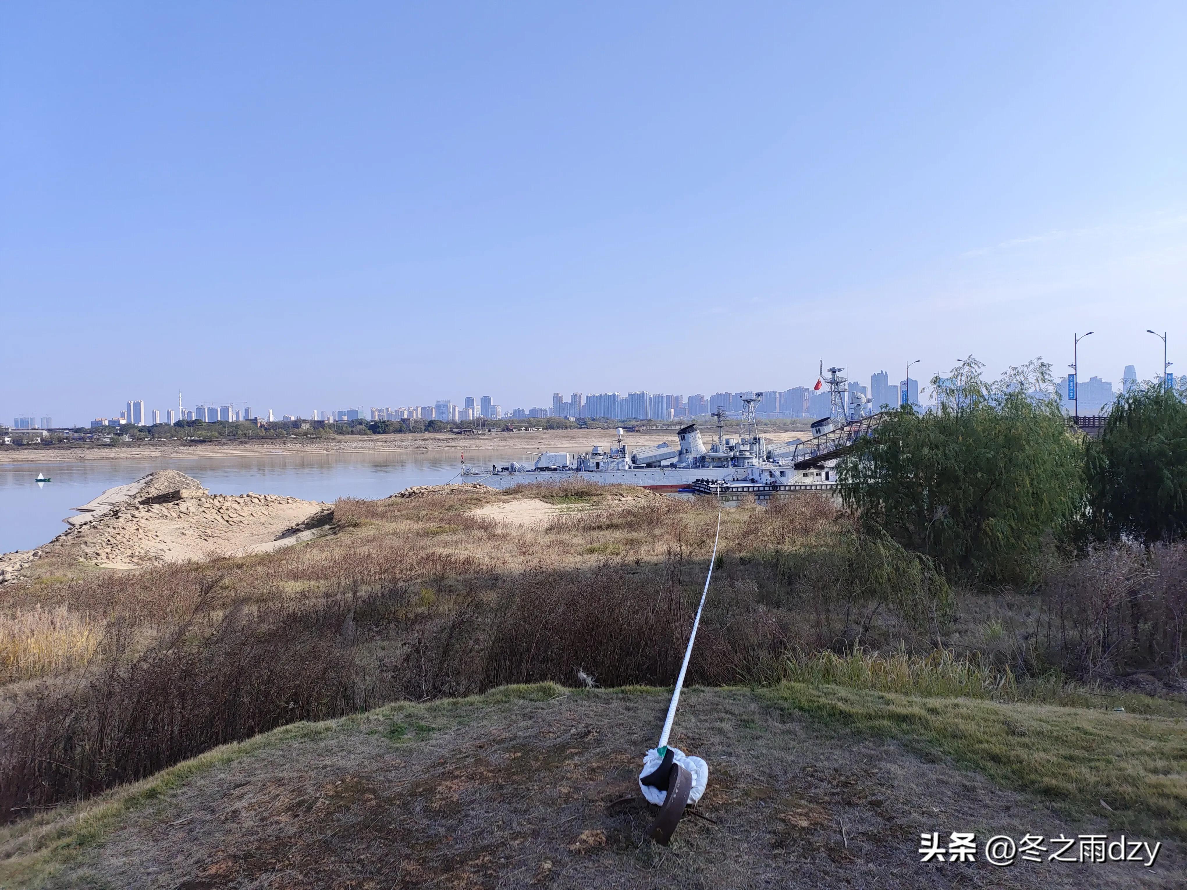 南昌舰主题园凤凰洲湿地公园,凤凰洲建军广场