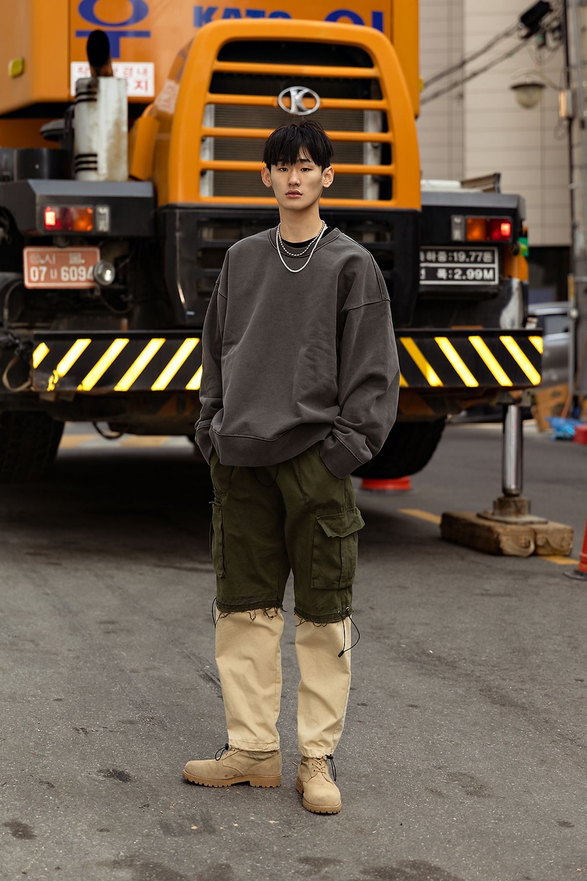 男士牛仔裤最简单的穿搭,男士牛仔裤最好搭配什么样的鞋子