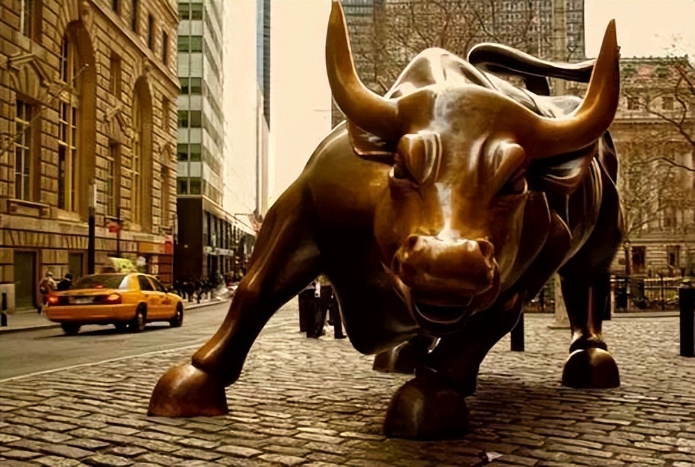 碧桂园市值突破6000亿,碧桂园半年预亏超450亿