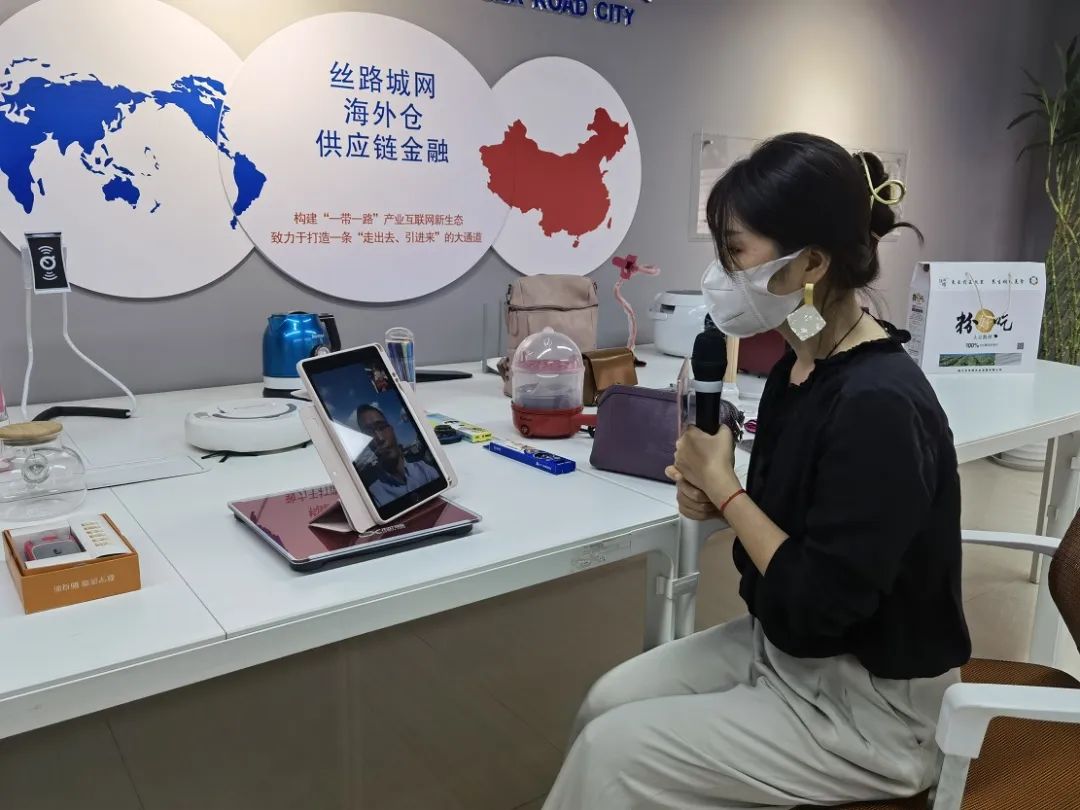 长安号中欧班列西安港务区,西安中欧班列长安号