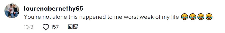 澳洲妹子和男友接吻,澳大利亚女子与男友接吻