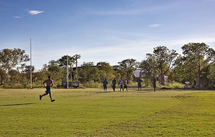 人性化监狱设计感,乌托邦牢房