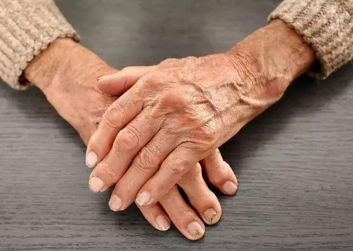 逍遥丸归脾丸加明目地黄丸,归脾丸六味地黄丸逍遥丸