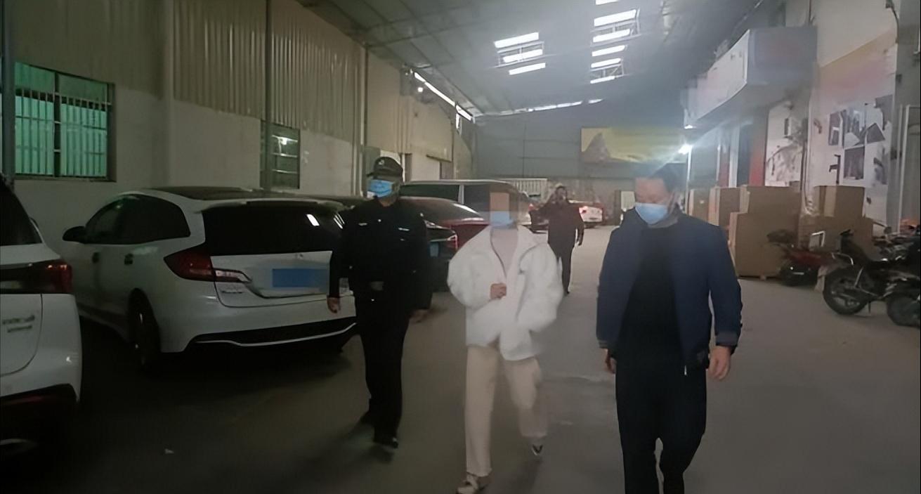 查获制假作坊,查获造假作坊