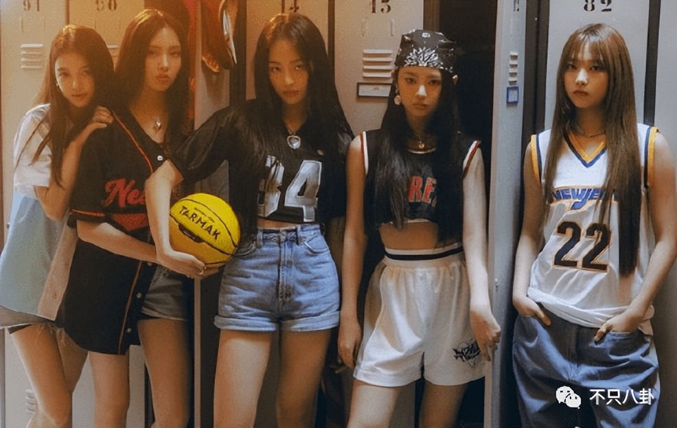 喜欢美女都不行？一张手机屏保引发的争吵......