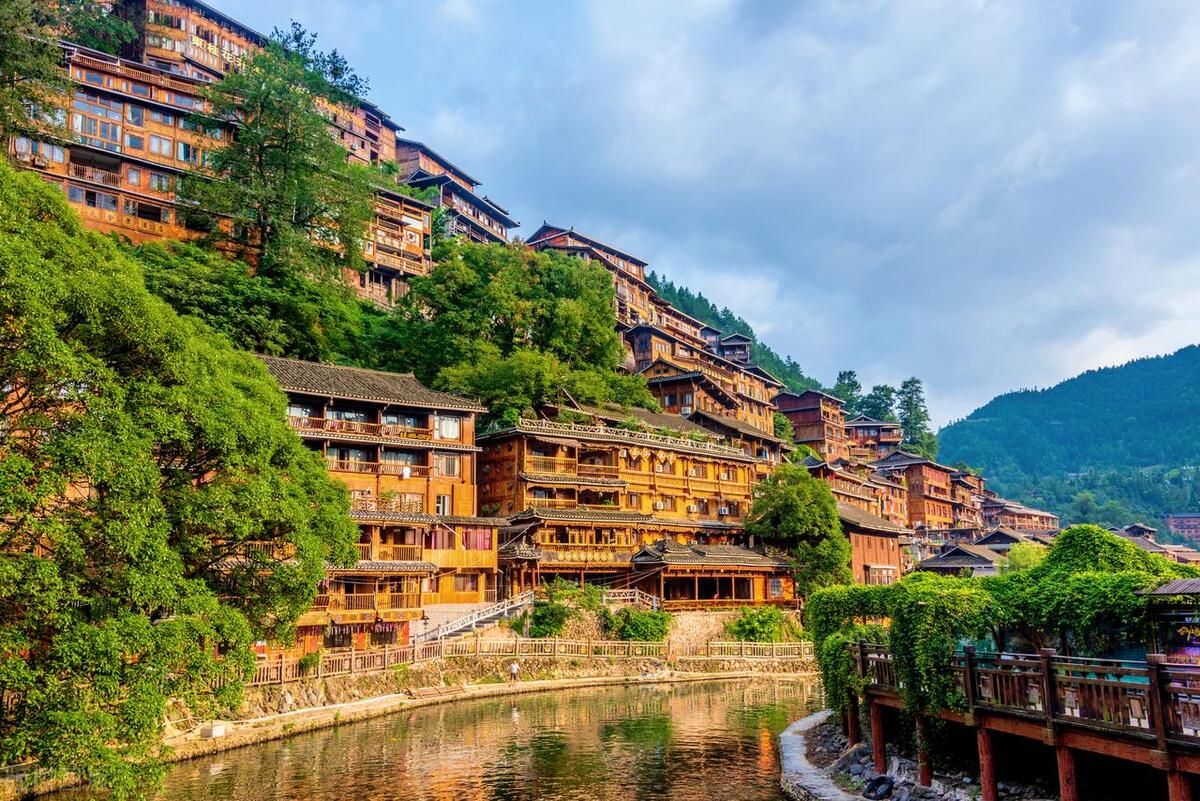 昆明到贵州5日游路线攻略,苏州出发到贵州自由行路线攻略