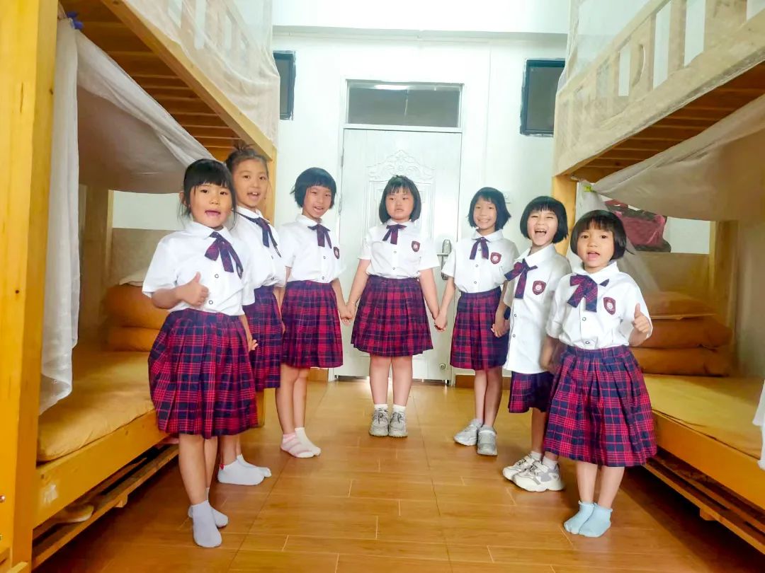 石碣四海学校学费多少钱,东莞四海学校招生简章