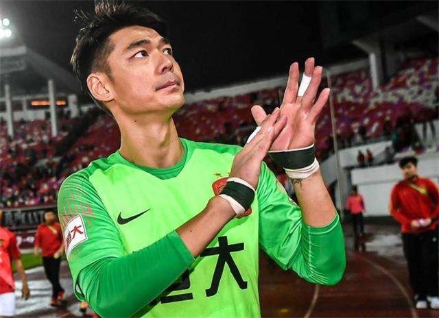 曾诚门将加入蓉城,曾诚门将扑救集锦