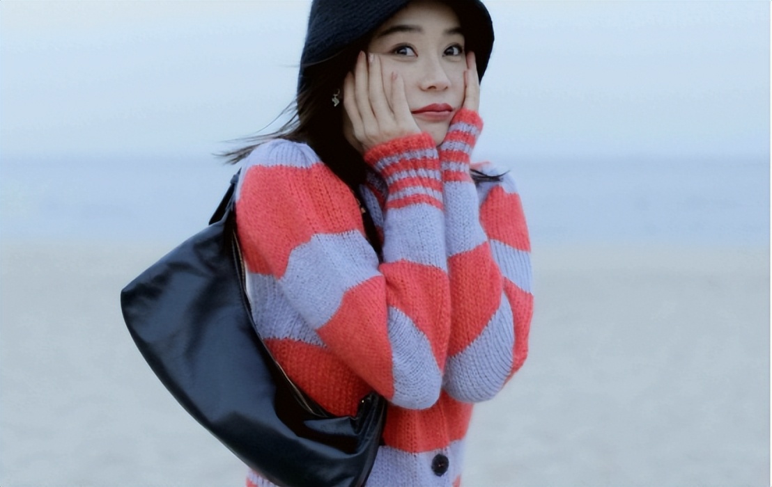 袁姗姗的一个小动作为自己反黑了,袁姗姗为什么可以洗白成功