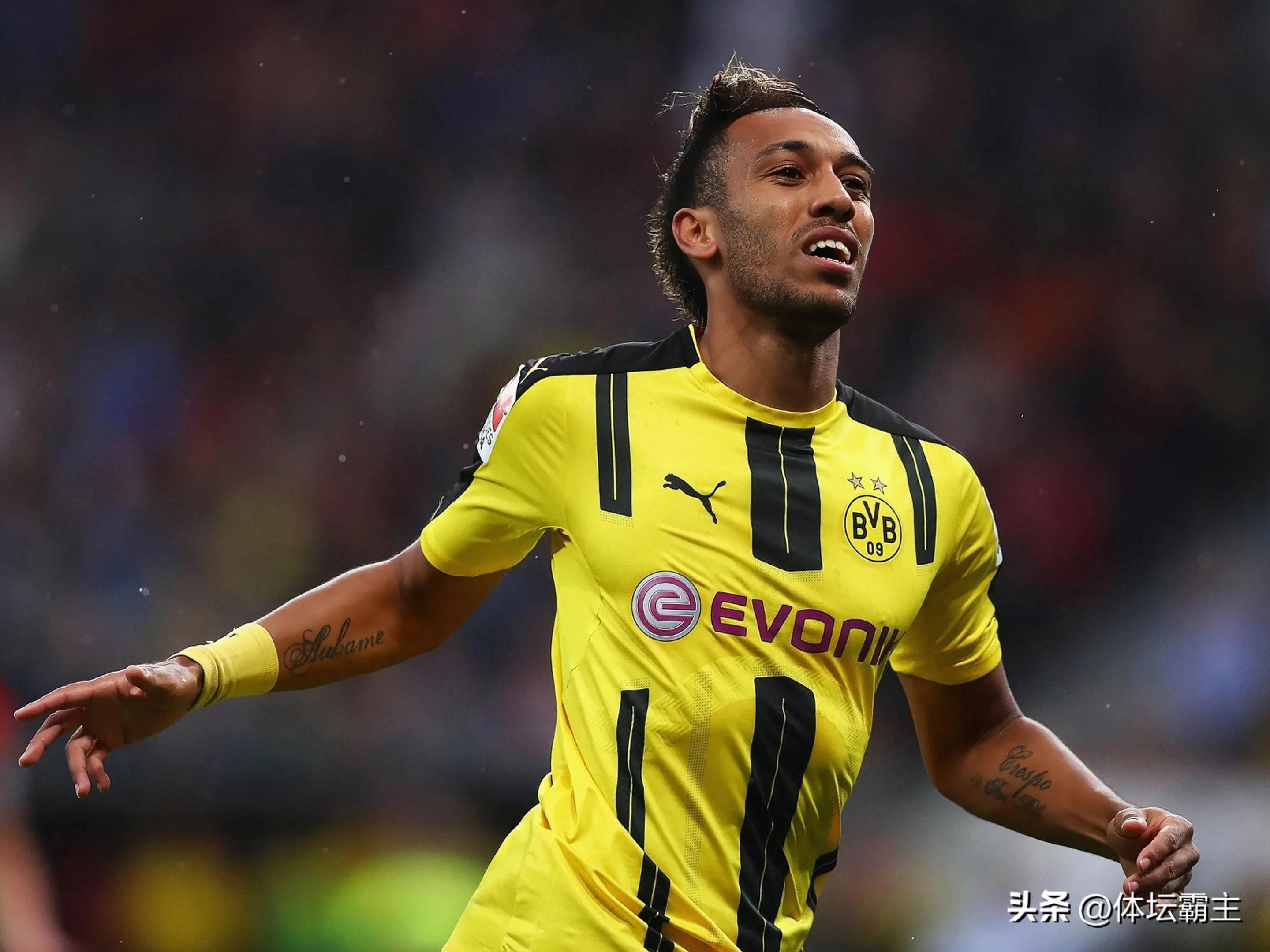 多特蒙德出过哪些震撼足坛的巨星,足球世界温情时刻多特蒙德