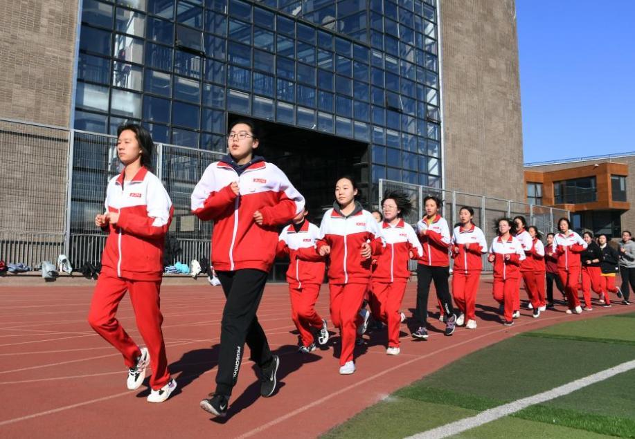 体育老师公认“省力”跑步法,3个技巧轻松到终点,学生提前了解