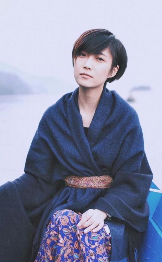 乘风破浪为什么没有艾薇儿,艾薇儿参加乘风破浪的姐姐