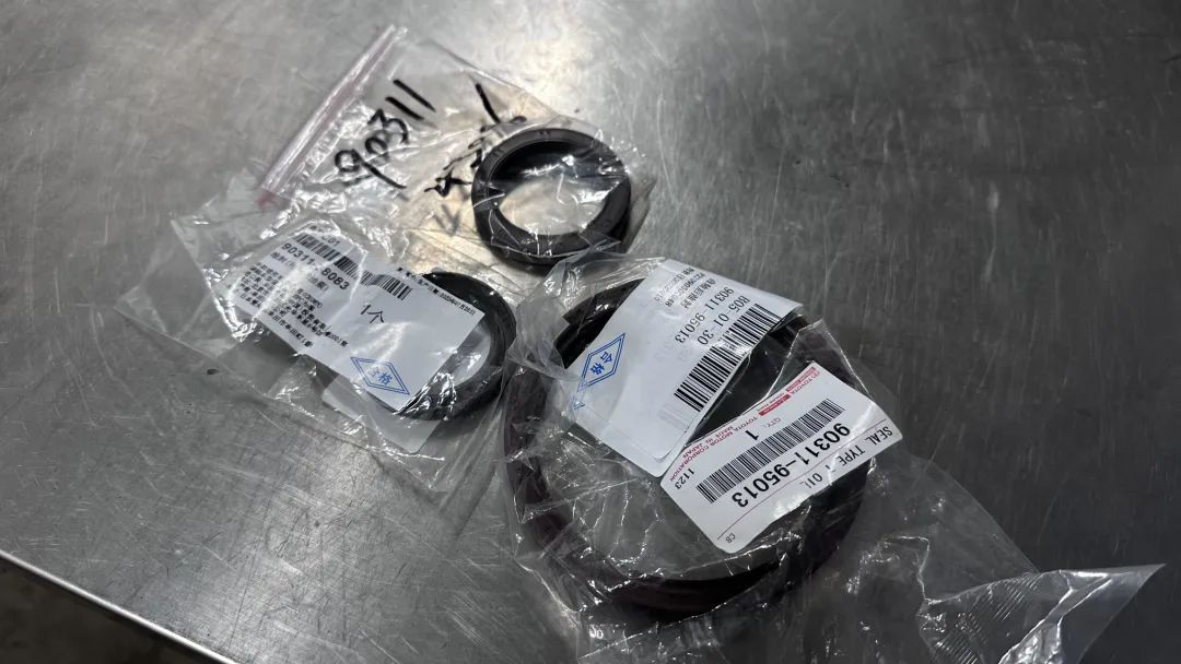 大哥12万买2005年售价100万的凌志LS430，含泪又花10万翻新才能开