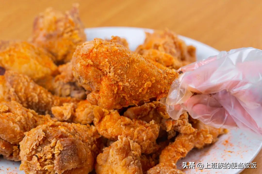 最好吃的肯德基炸鸡腿的做法,炸鸡腿肯德基做法多汁