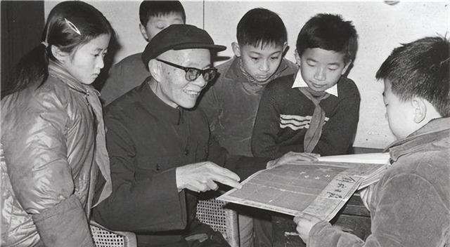 五星红旗征集过程,1949年国旗征集图片