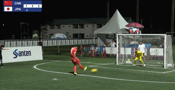 讽刺:男足睁眼踢瞎球,盲足却看到了国足的未来