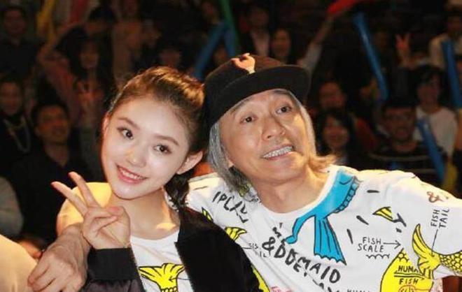 最受宠的“星女郎”：18岁出道爆红，乱认“亲妈”，黑历史无数？