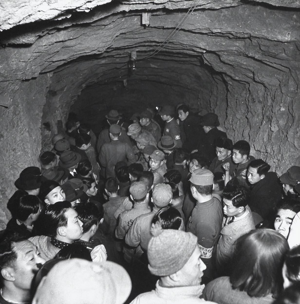 当年日军占领了我国多少省份,抗战时期日本为什么打不进重庆