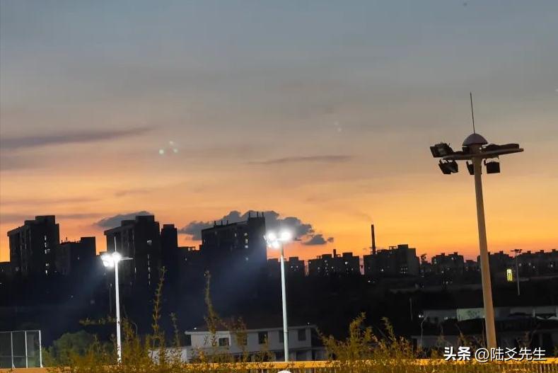 感觉自己很无知，对未来很迷茫，不知道该怎么改变自己的现状？