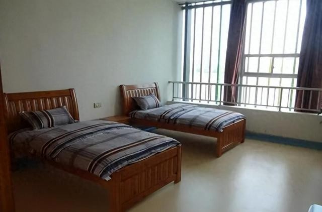 留守妇女给老公诉苦视频,留守妇女向老公诉苦