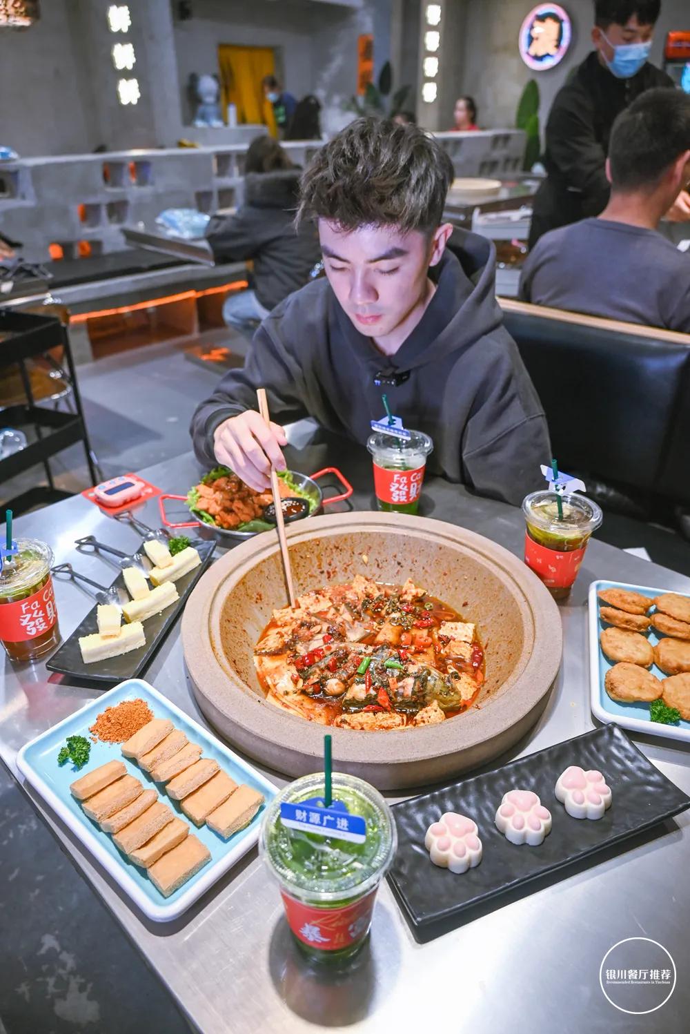 草帽鱼蒸汽石锅鱼团购万象汇,廊坊草帽鱼蒸汽石锅鱼永兴路