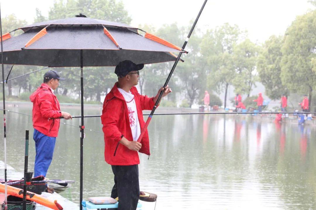 朱巧林夜钓争霸赛视频,第四届和善园杯星钓联赛总决赛