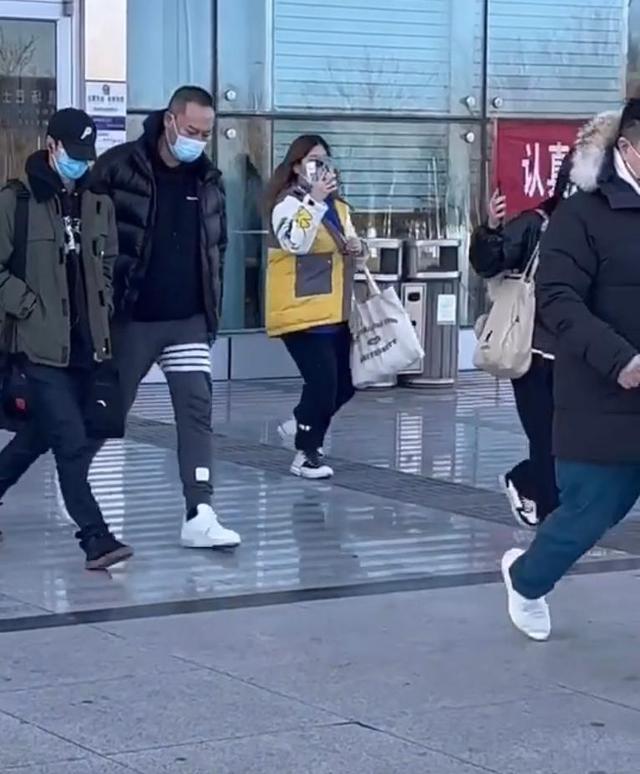 王一博新剧出场画面,王一博新剧被曝