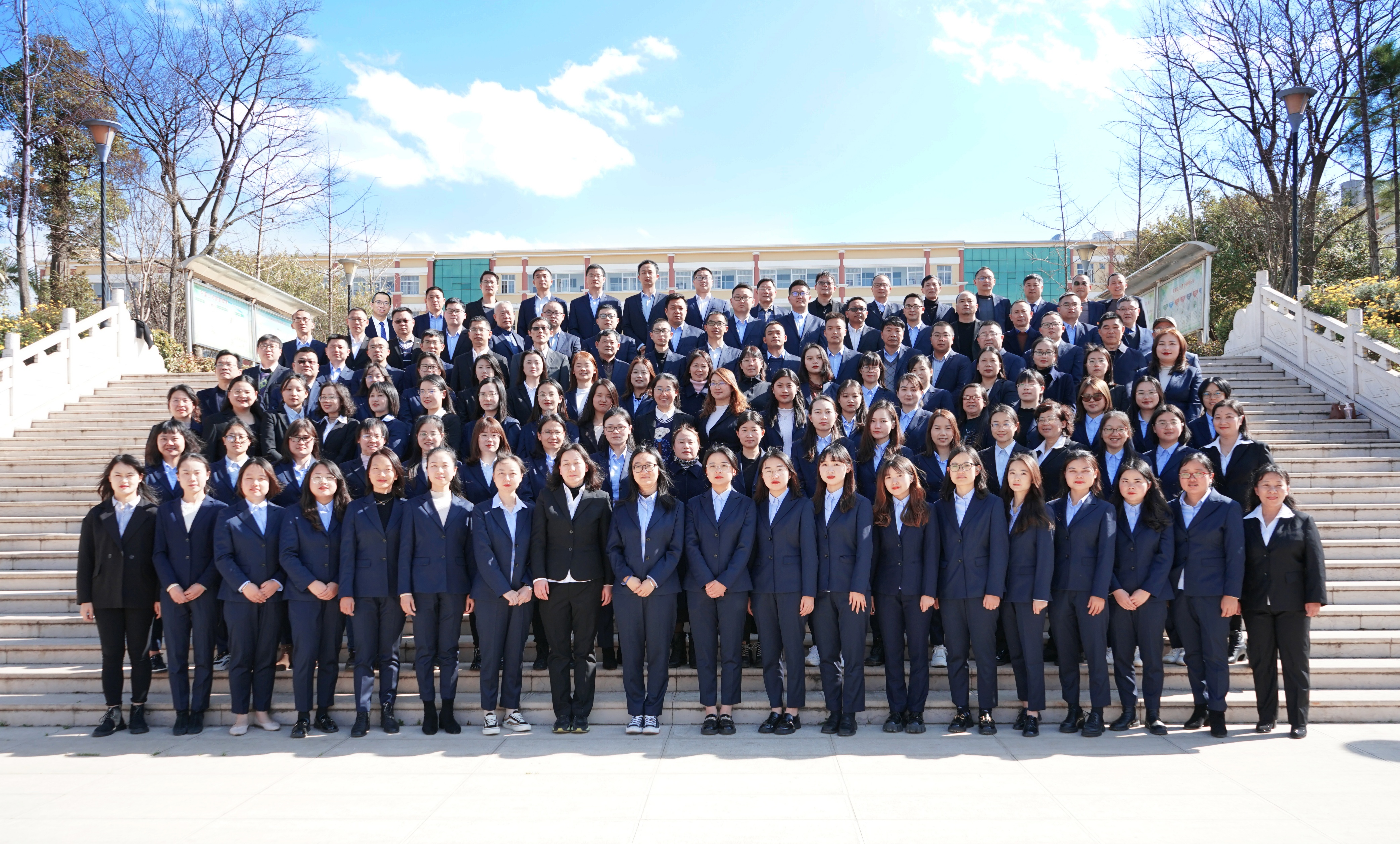 昆明三中空港实验学校,筑梦未来共成长